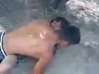 Ебет киргизку на улице